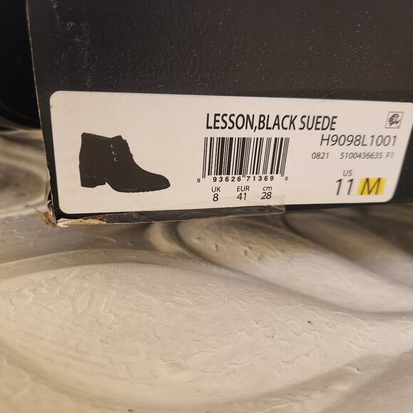 Naturalizer Wesson Moccasin Booties. Block Heel. NIB. Leather. Size 11 - Picture 3 of 10